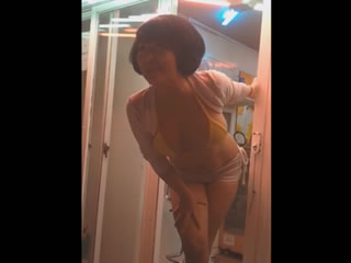 韓國櫥窗玻璃房紅燈區美女一條街