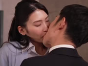 被學生拜託下以只做一次的約束下同意做愛後 本庄鈴